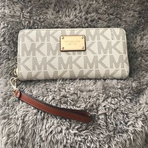 Michael Kors wallet